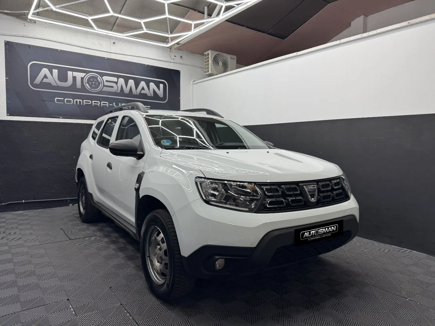 DACIA Duster Essent. 1.6 84kW114CV 4X2 GLP 2019 GLP Blanco - Interior
